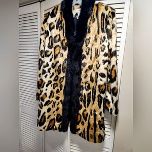 NEIMAN MARCUS Faux Leopard jacket Size XL